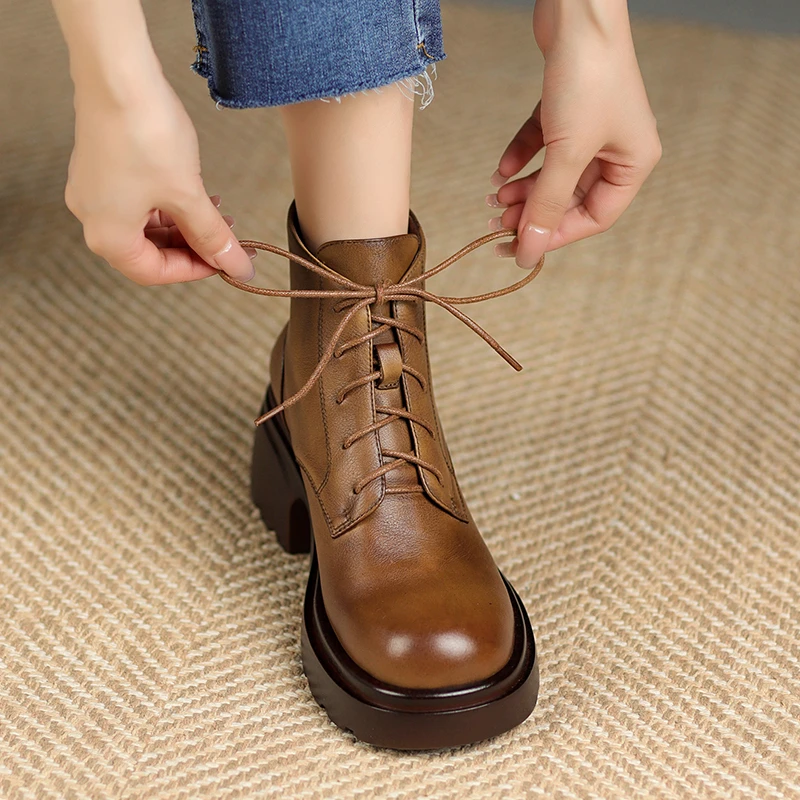 圆头厚底短靴女高跟2025新款秋冬真皮裸靴防水台粗跟复古马丁靴女