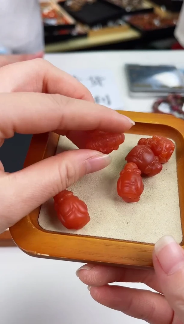【闪购商品】南红玛瑙财财未镶嵌一个/条【多样式发其一】