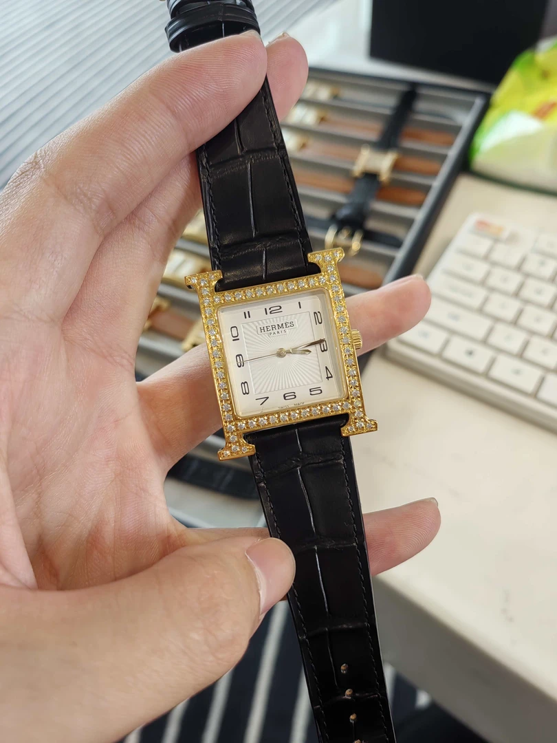 99新 Hermes/爱马仕 三针放射钻刻金框中古女表30盘16腕周气质LF