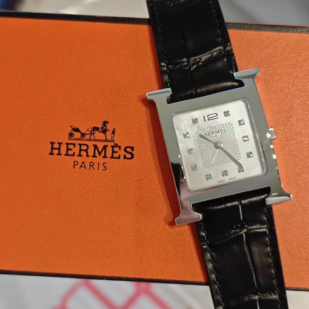 95新 Hermes/爱马仕 两针放射贝母盘原钻时尚优雅中古女表26*26盘
