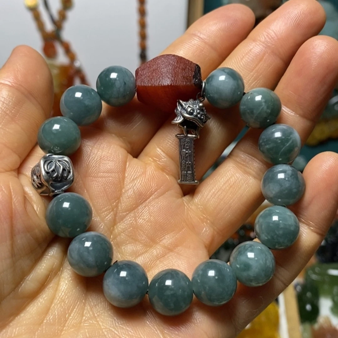 【闪购商品】翡翠吊坠(赠链)未镶嵌