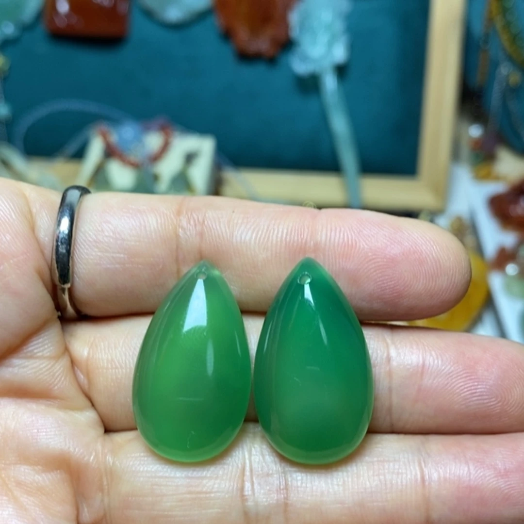 【闪购商品】蛇纹石玉吊坠未镶嵌