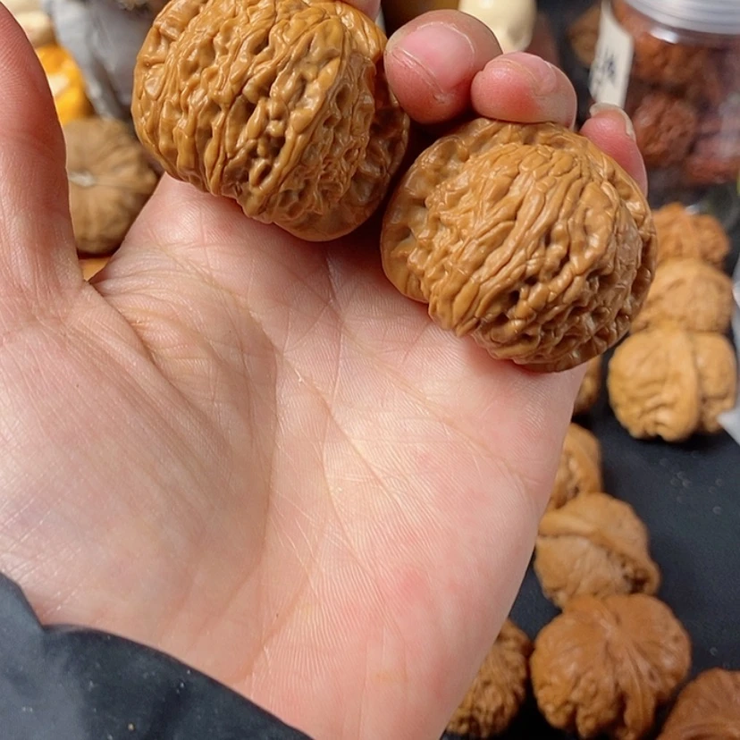 【闪购商品】文玩核桃把件1*