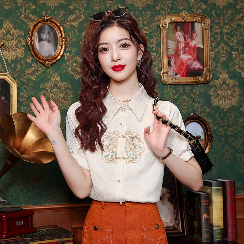 2025年夏季女装新款中式盘扣刺绣缎面衬衫女洋气减龄国风短袖上衣