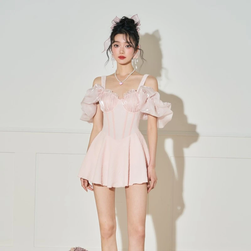 breeze holiday微胖夏季泳衣显瘦连体裙式度假甜美保守泳衣女