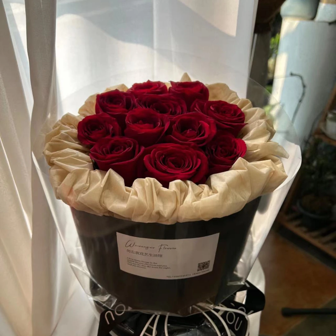 【心动一线牵】11朵红玫瑰花束