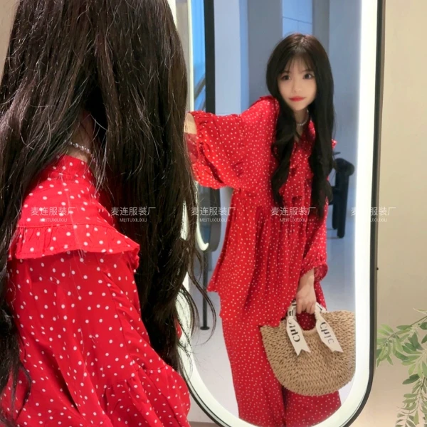 白塔玫瑰波点夏季薄款休闲印花流行女灯笼袖旅游外穿蝴蝶领时尚