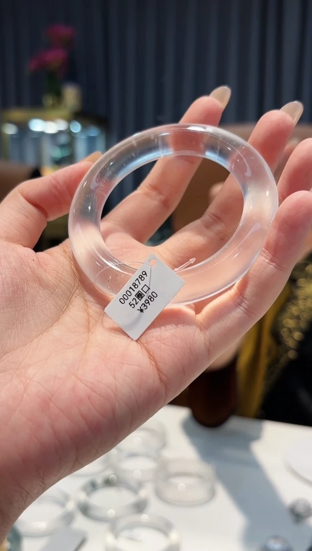 【闪购商品】石英质玉手镯未镶嵌18789