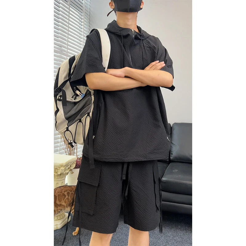 泡泡纱工装休闲套装男士夏季潮牌简约薄款连帽短袖t恤短裤一整套