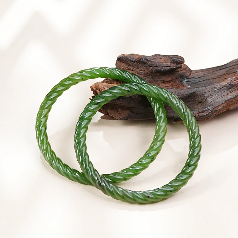 新疆和田玉玛纳斯碧玉螺纹手镯 美人条 手镯多样性发一条