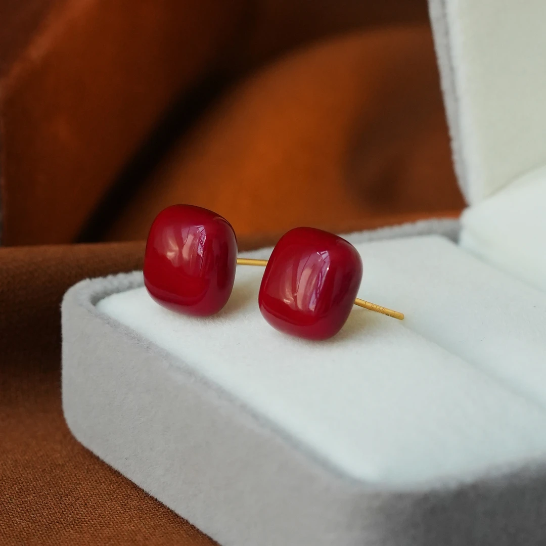 925银耳饰 红色方糖耳钉法式复古精致耳饰秋冬通勤耳环女日常