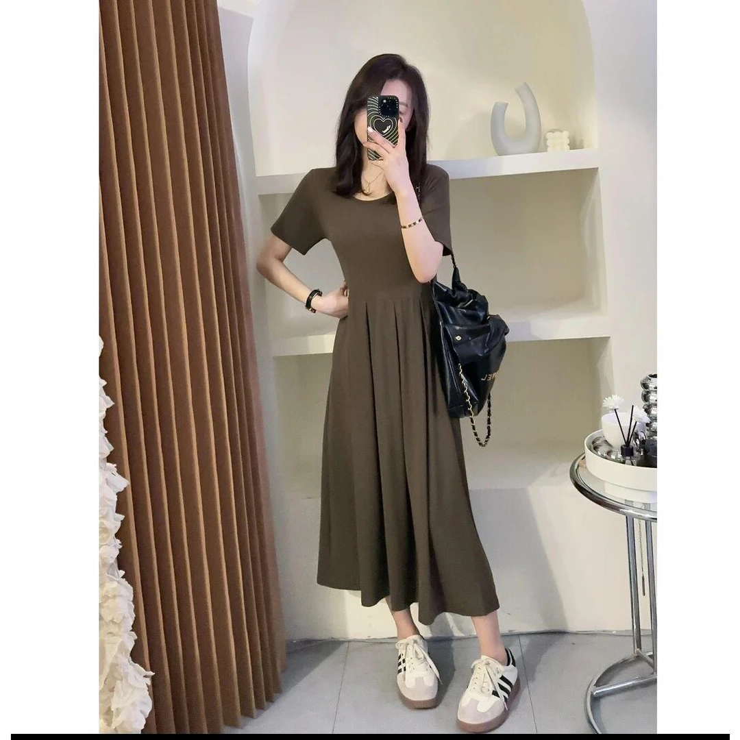 2024夏装新款网红设计感显瘦百搭时尚百褶简约短袖纯色休闲连衣裙