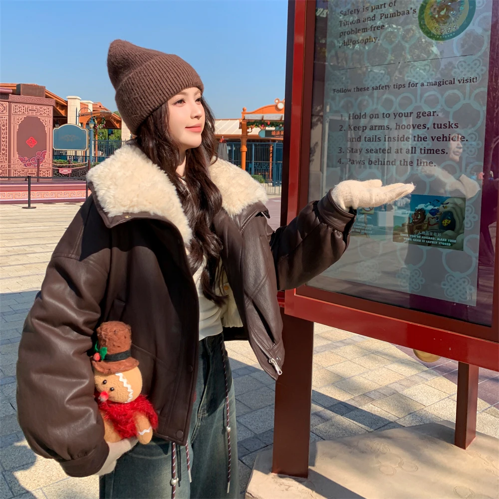 美拉德大翻领羊羔毛pu皮羽绒服女冬季皮毛一体短款小个子炸街小众