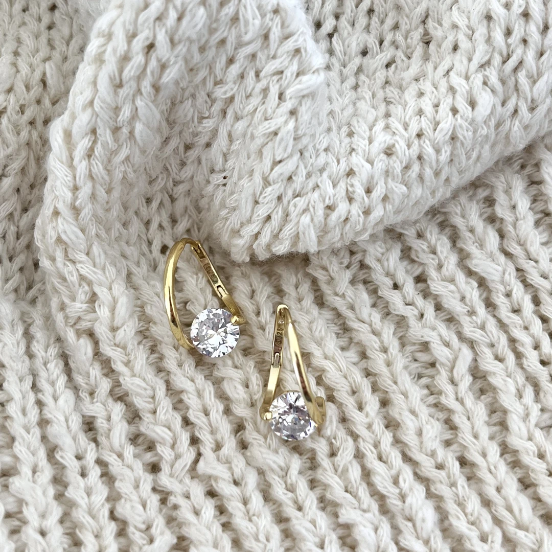 925银合成锆石耳饰 韩ins时尚百搭气质简约雅丹 扭线锆石耳扣