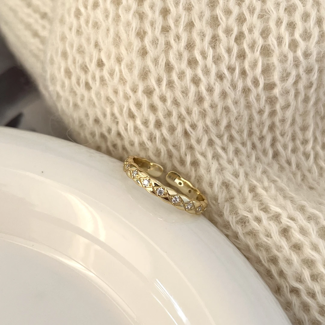 925银合成锆石戒指 韩ins风时尚百搭气质简约 锆石菱格纹戒指