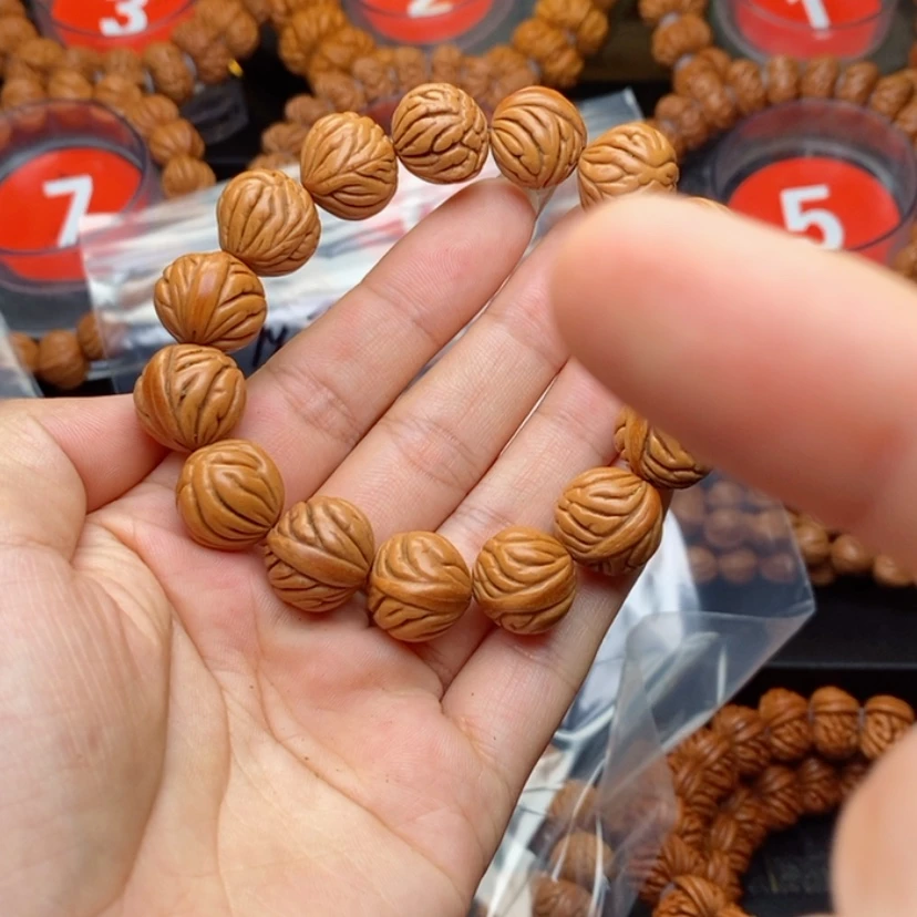 【闪购商品】桃核吊坠16柳叶