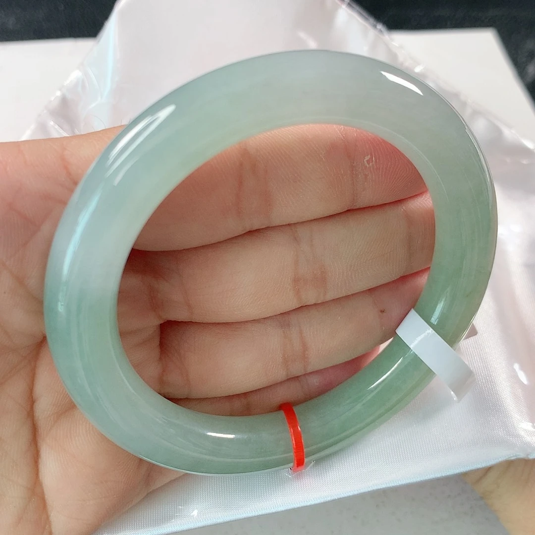 翡翠手镯未镶嵌 N 圆条 ⑨⑤