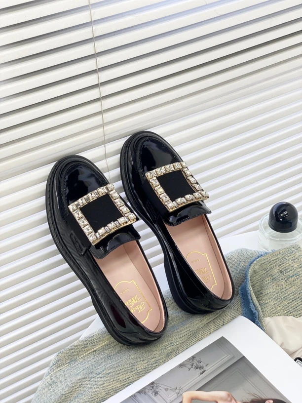 ROCGLVLVIELR V板鞋厚底乐福鞋圆头漆皮时尚休闲黑色真皮软底春季