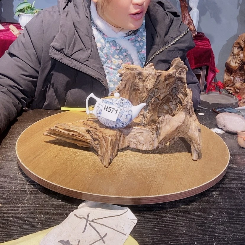 【闪购商品】瓷摆件爱****果571