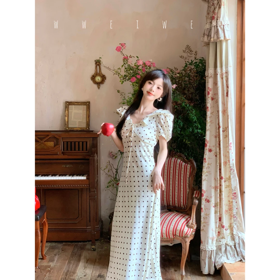 是玮玮哦【少女手稿】夏季温柔甜美气质收腰显瘦波点连衣裙