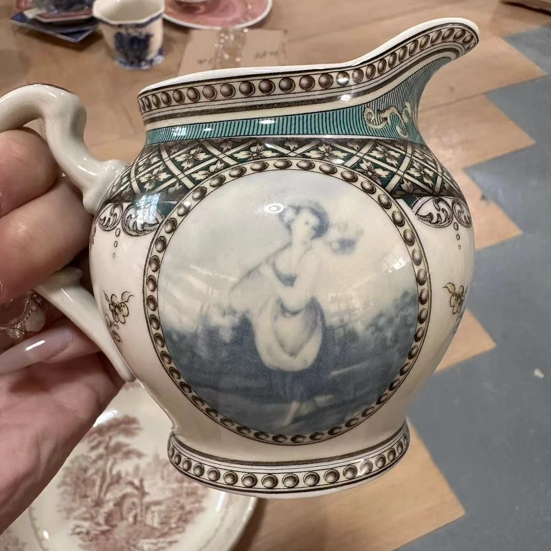 欧洲名画，绿色系列  cz  奶盅 一等