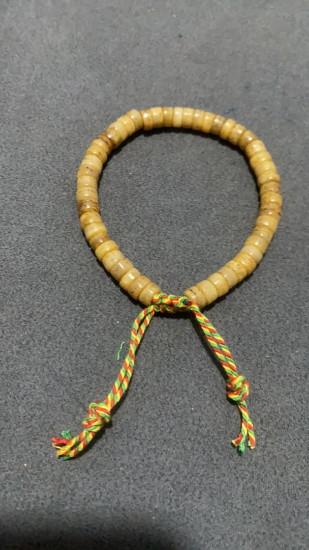 7直径高油高密驼嘎嘎手串