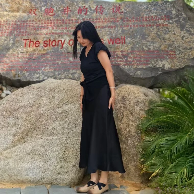 南油孤品小何高端女装小香风套装外套时尚气质显瘦开叉法式包臀