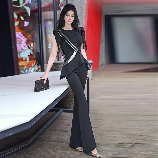 夏季小众设计感套装2025新款收腰显瘦半袖上衣高腰喇叭裤两件套