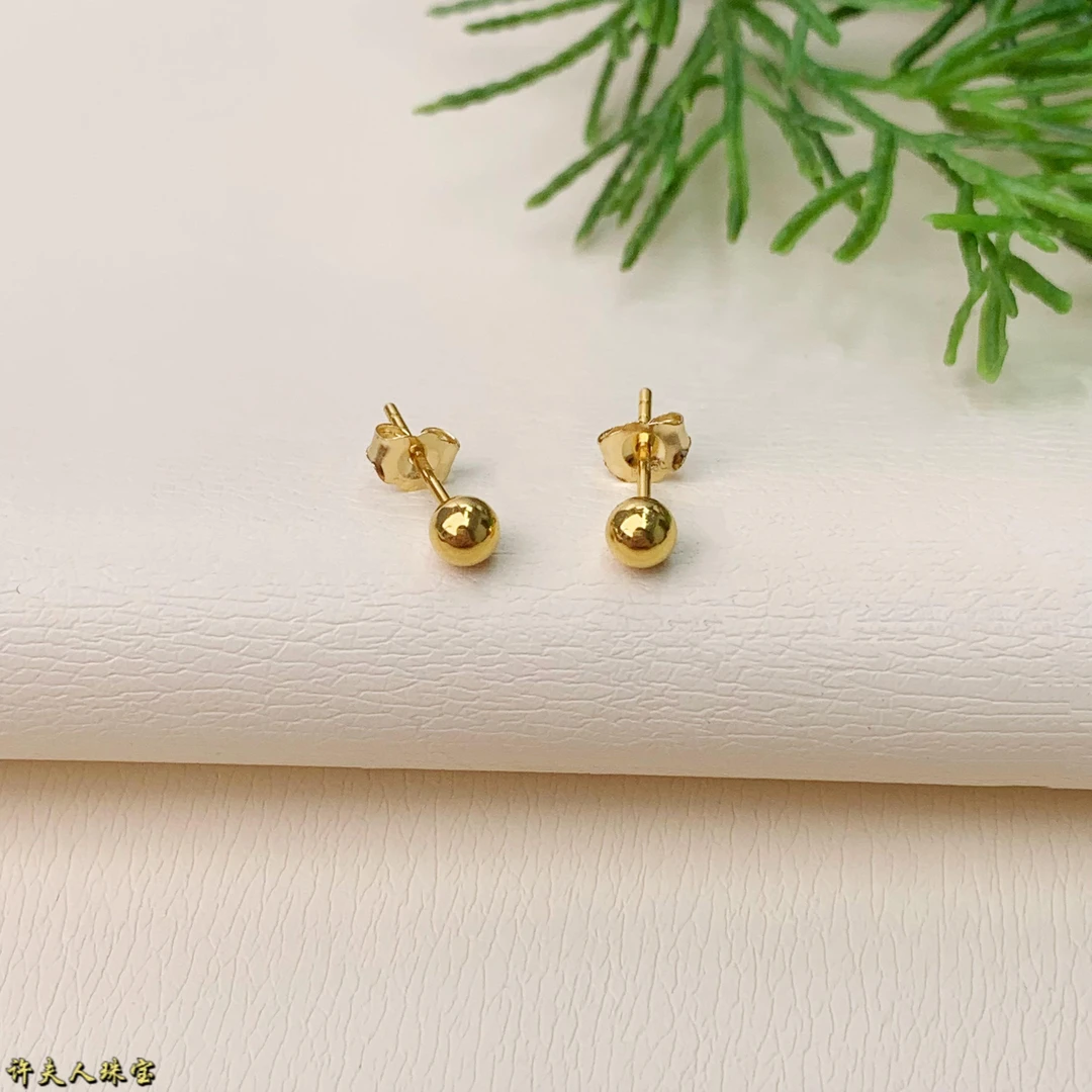 许夫人珠宝Au750光面时尚光珠小耳钉（一对）  简约养耳