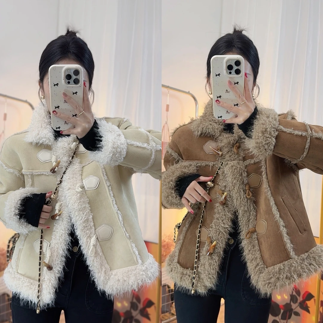 【52】2024冬季新款韩版翻领牛角扣宽松保暖加厚女外套皮毛一体