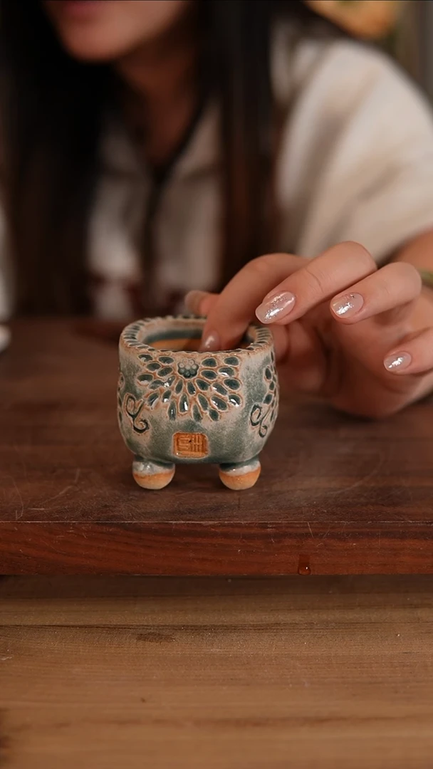 【闪购商品】红陶20CM以下10-27-211默认微瑕口4