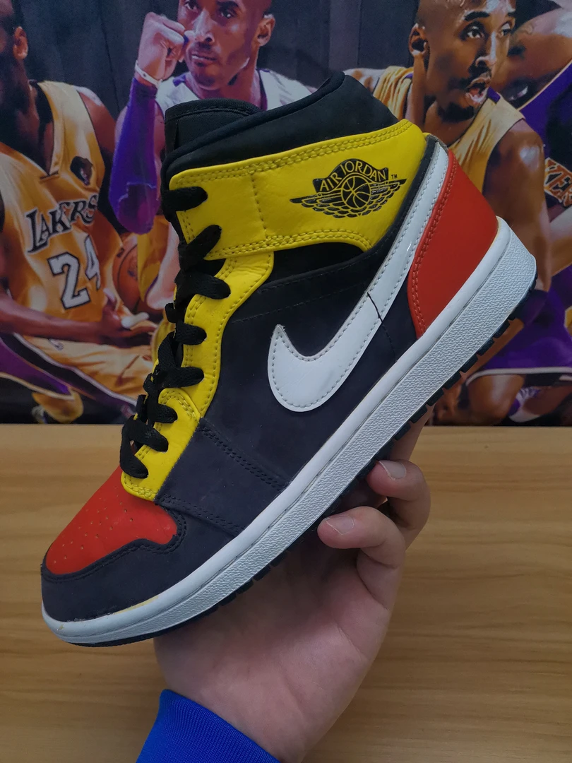 9新41码aj1番茄炒蛋黑红橙板鞋休闲鞋/无原盒配件/公价1699