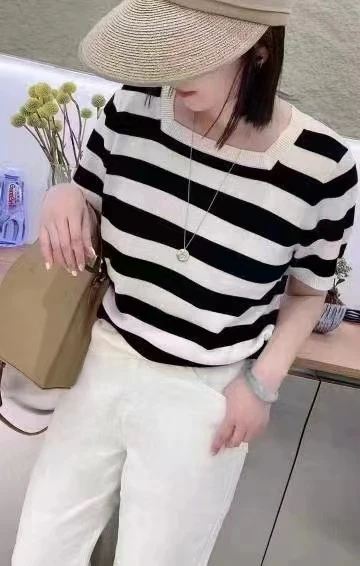 时尚针织百搭休闲简约舒适女装洋气夏季显瘦条纹黑白减龄潮流半袖