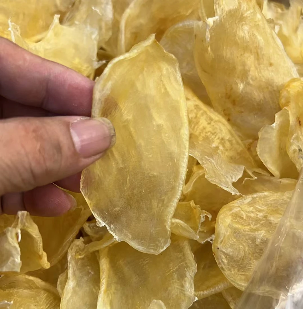 深海鸡蛋胶，胶更丰富，口感带有韧性