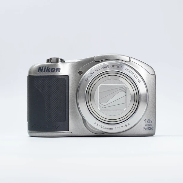 99新 Nikon/尼康 L610 机身质感好 14倍光学长焦 拍人拍景皆可