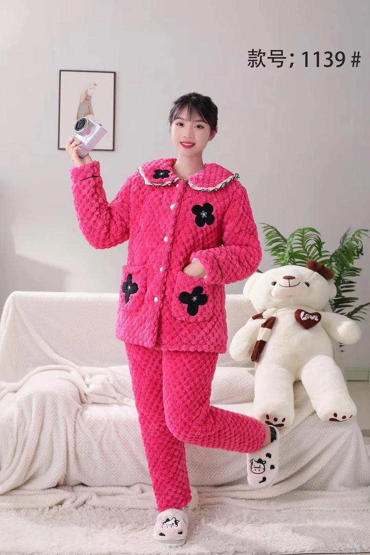 1139刺绣三层加厚保暖套装家居服