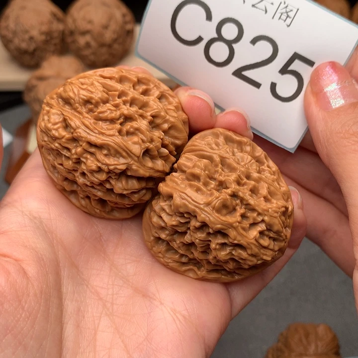 文玩核桃把件挽*。42南疆石