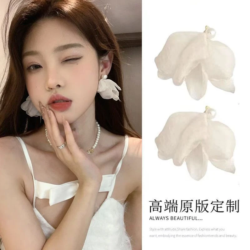 夏季海边花朵耳环女2024新款高级感独特耳饰耳钉无耳洞耳夹