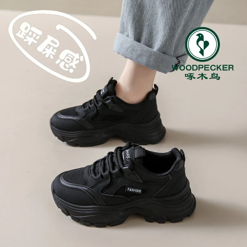 啄木鸟黑色厚底老爹鞋女2024新款春夏季增高网面老爹软底久站不累
