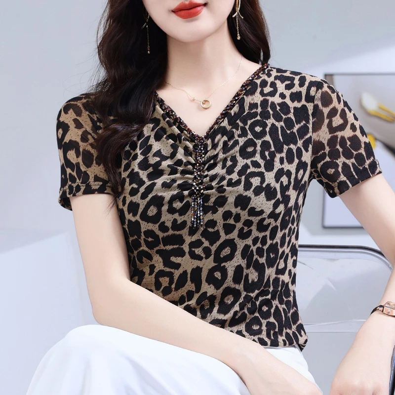 洋气V领网纱钉珠T恤女夏装新款短袖纱衣小衫修身显瘦女上衣潮