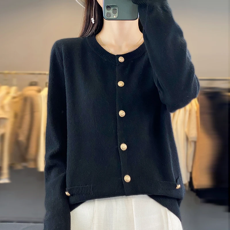 长袖秋冬短款时尚针织开衫女宽松百搭纯色羊毛休闲外套上衣针织衫