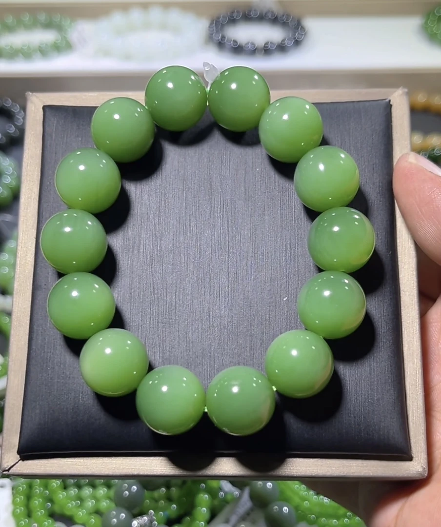 天然和田玉俄罗斯碧玉粉绿手串无暇手串约15mm素圈时尚手链