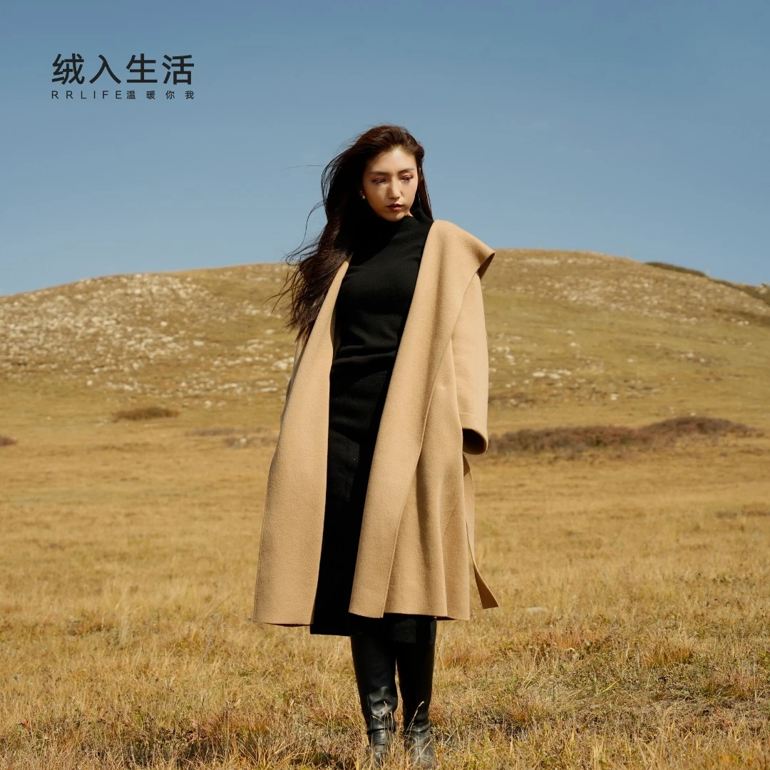 RRLIFE/绒入生活【绒光】纯山羊绒人字纹海军领百搭长款大衣外套