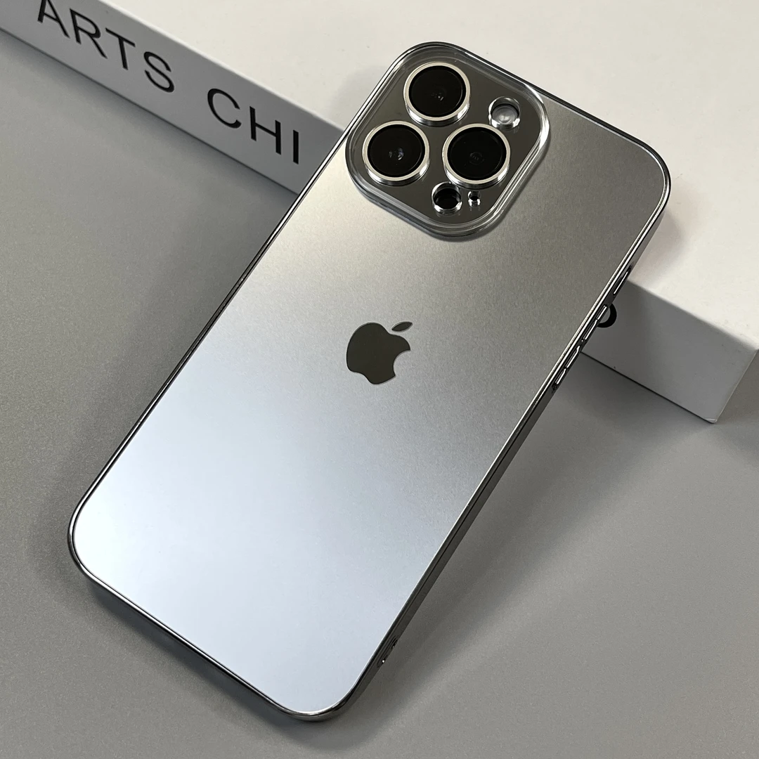 适用iPhone15promax手机壳苹果14pro电镀磨砂13Pro防摔带镜头膜潮