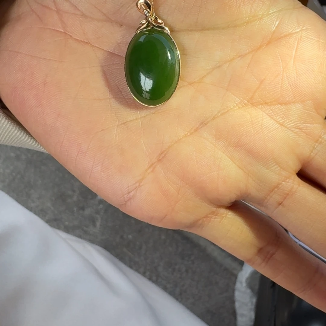 和田玉颈饰18K金镶嵌碧玉牌TZ拍一发一