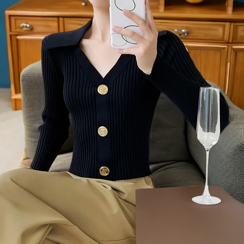 秋季立体翻领轻奢针织开衫显瘦v领长袖小众上衣黑色高级感打底衫