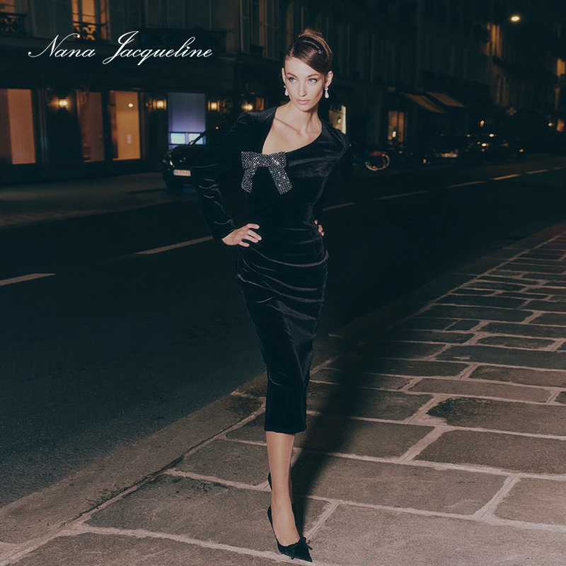 NanaJacqueline连衣裙女24冬新款不对称领钻饰蝴蝶结弹力丝绒长裙