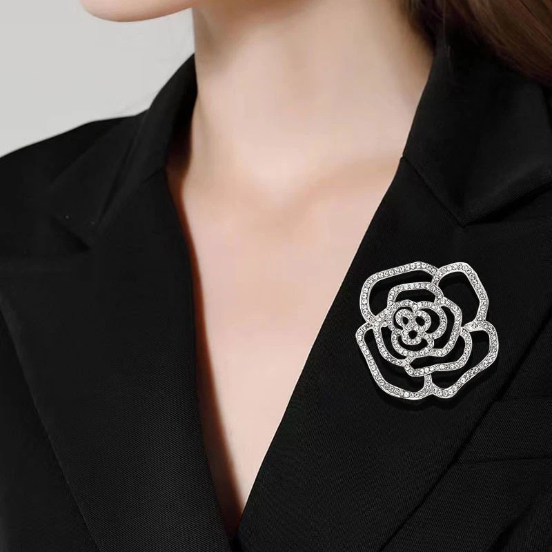 合金胸针 小香风山茶花胸针女胸花优雅小众设计感山茶花别针