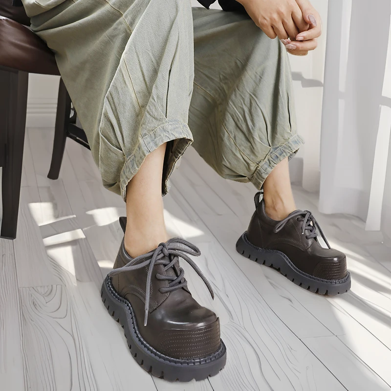 原版高级感女鞋秋冬新款英伦风系带个性小众头层牛皮舒适深口单鞋