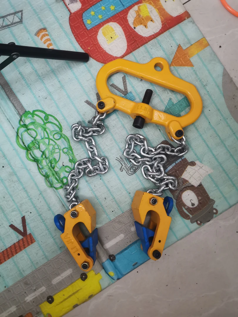 油桶吊钳铁通塑料桶两用叉车款